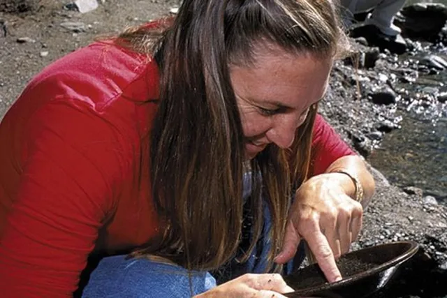 Juneau Gold Mining and Panning Adventure - Image 3