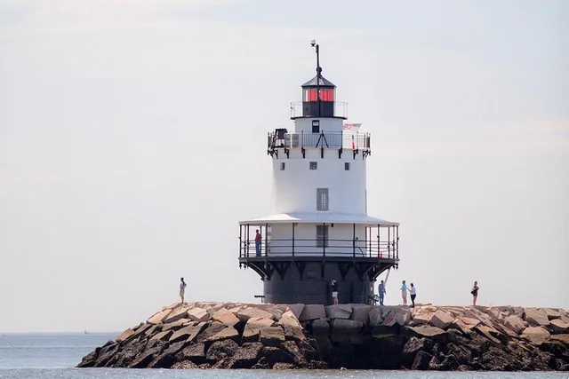 Portland Lighthouse Cruise at Sunset 90 min - Image 5