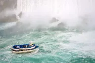 Niagara Falls Illumination Tour with Maid of the Mist thumbnail 3