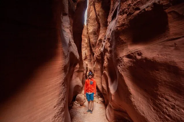 Buckskin Gulch Slot Canyon Tour via Wire Pass - Image 1