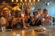 Nashville Shopping Tour with Wine and Snacks thumbnail 2