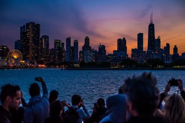 Chicago Night River and Lake Cruise - Image 4