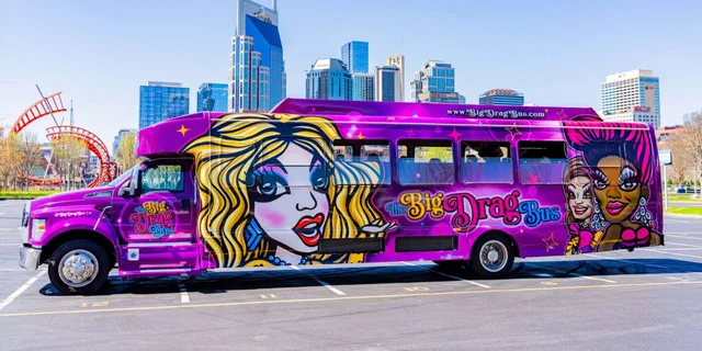 Nashville Drag Queen Party Bus Tour - Image 3