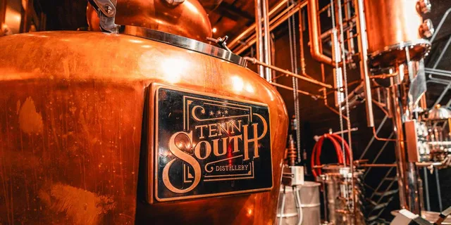 Nashville Distillery Tour with Tasting - Image 4