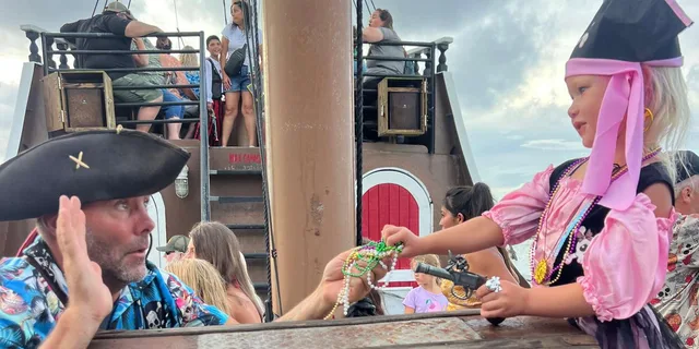 St. Augustine Pirate Ship Cruise with Show - Image 2