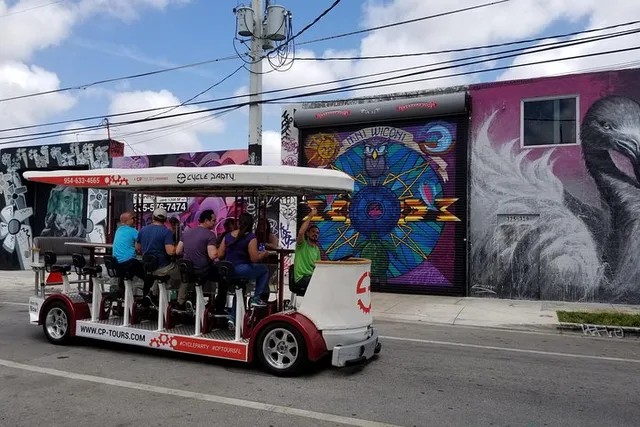Miami Graffiti Tour on a Party Bike 90 min - Image 3
