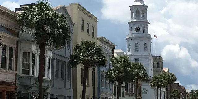 Charleston Historic Walking Tour - Image 1