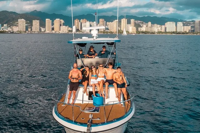 Waikiki Ocean Charter 5 Hour - Image 4