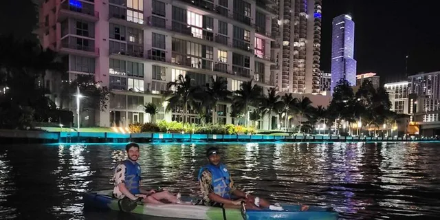 Miami City Lights Night SUP or Kayak Tour - Image 4