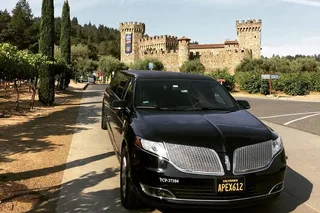 Napa Wine Country Tour in Lincoln MKT Limo