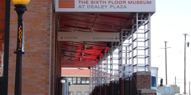Dallas JFK Assassination Walking Tour - Image 3