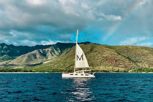 Oahu Snorkel Trip on a Yacht - Image 4