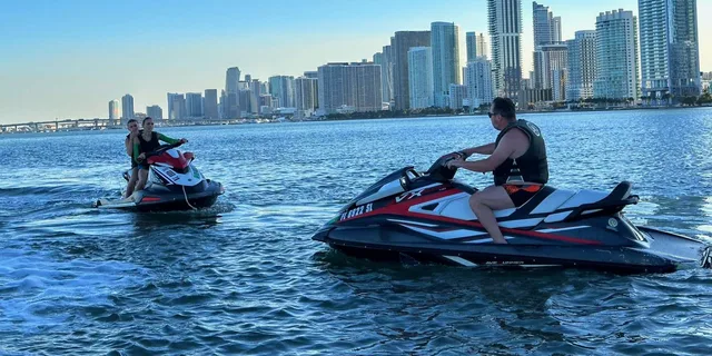 Miami Jet Ski Adventure with Boat Ride - Image 6