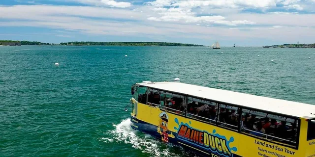 Portland Land and Sea Duck Tour - Image 2