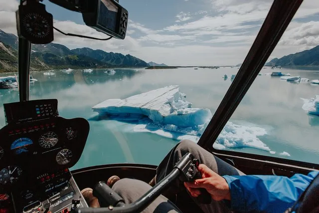 Seward Helicopter Tour to Bear Glacier 45 min - Image 6