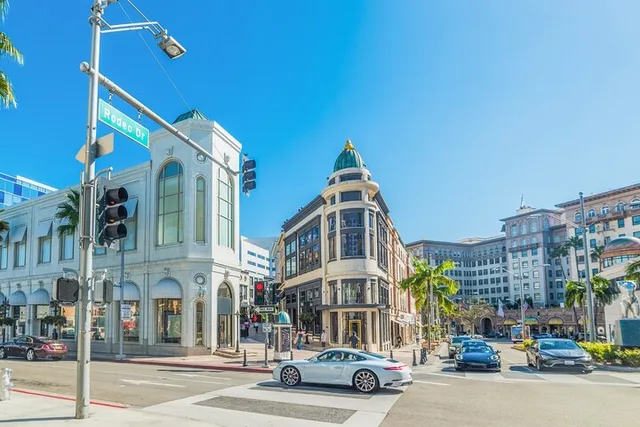 Beverly Hills Rodeo Drive Self-Guided Audio Tour - Image 3