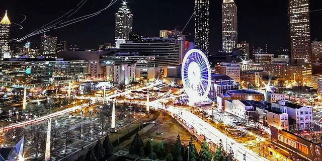 Atlanta SkyView Ferris Wheel Ride - Image 2