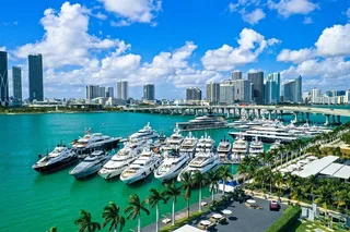 Miami Downtown Tour with Millionaire’s Row Cruise