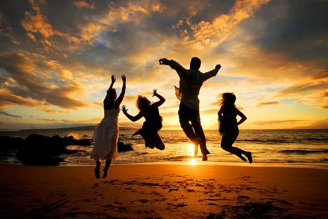 Maui Beach Photo Session - Image 2