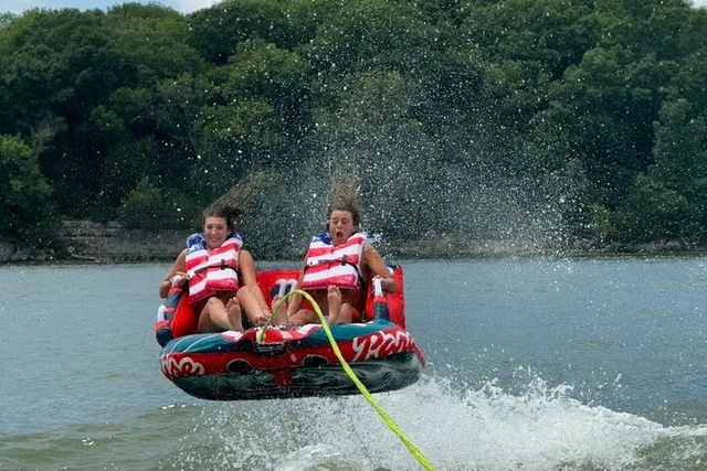 Nashville Pontoon Party Boat Tour 3 hr - Image 3
