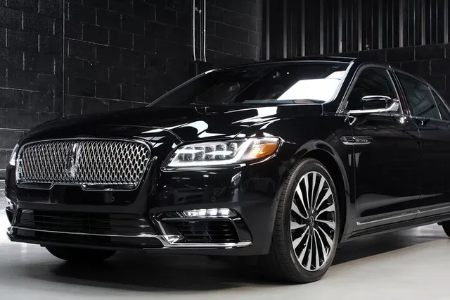 Philadelphia Private Airport Transfer by Sedan - Image 1