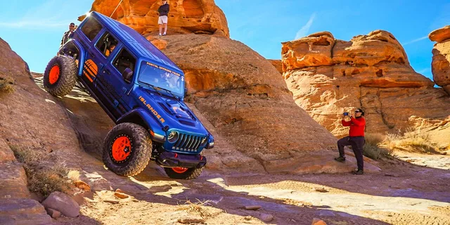 Moab Off-Road Jeep Adventure - Image 1