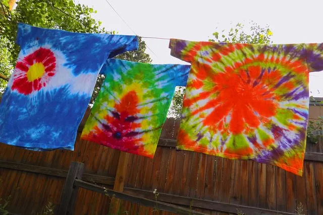 Estes Park Tie-Dye Art Class - Image 1