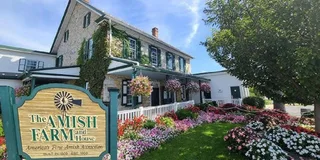 Washington D.C. Amish Farm and Village Tour