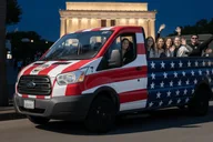 Washington DC History and Monuments Minibus Tour thumbnail 3