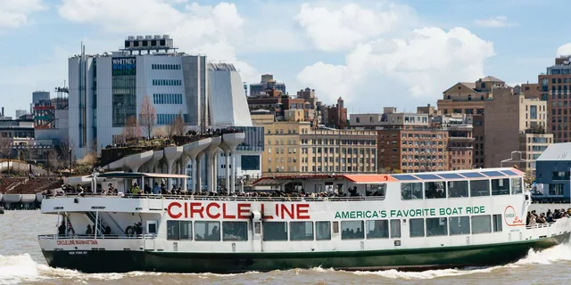 New York City Circle Line Landmarks Cruise 1.5 Hr - Image 6