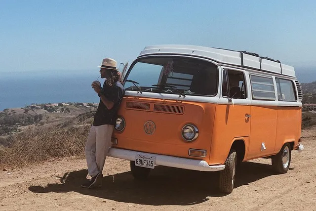 Malibu Vintage VW Wine Tasting Tour - Image 2