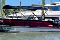 Hilton Head Island Pontoon Boat Rental thumbnail 3