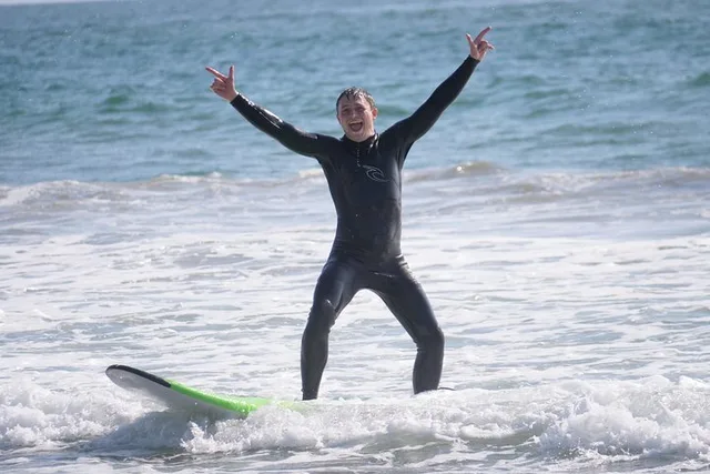 Los Angeles Surf Lesson - Image 2