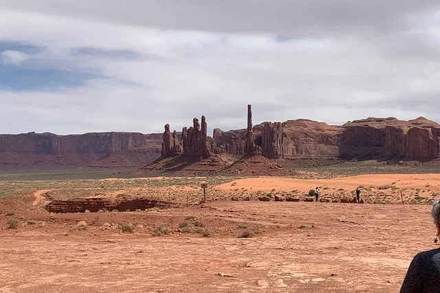 Monument Valley Scenic Tour 1.5 hr - Image 3