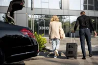 Honolulu Private Airport Transfer to Oahu Hotels thumbnail 5
