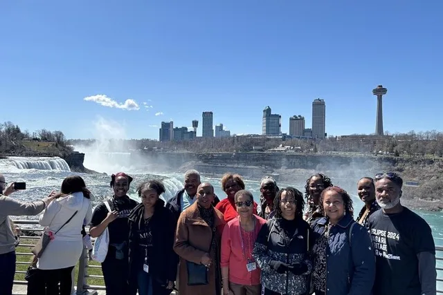 Niagara Falls Walking History Tour & Boat Ride - Image 6