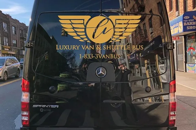 New York City Airport Group Arrival Transfer - Image 5
