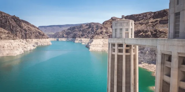 Las Vegas Hoover Dam Walking Tour with Seven Magic Mountains - Image 1