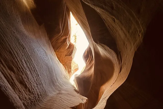 Kanab Buckskin Gulch Guided Hike - Image 6