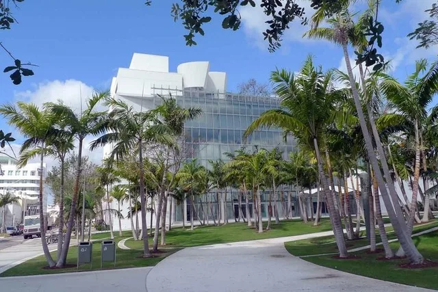 Miami Beach Scavenger Hunt: Colors & Culture - Image 6