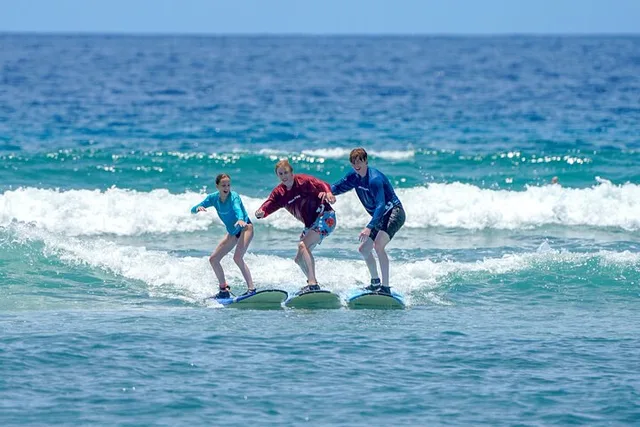 Maui Surf Lessons with Experienced Coaches - Image 4