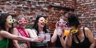 Philadelphia Ghosts and Booze Haunted Pub Crawl 2 hr