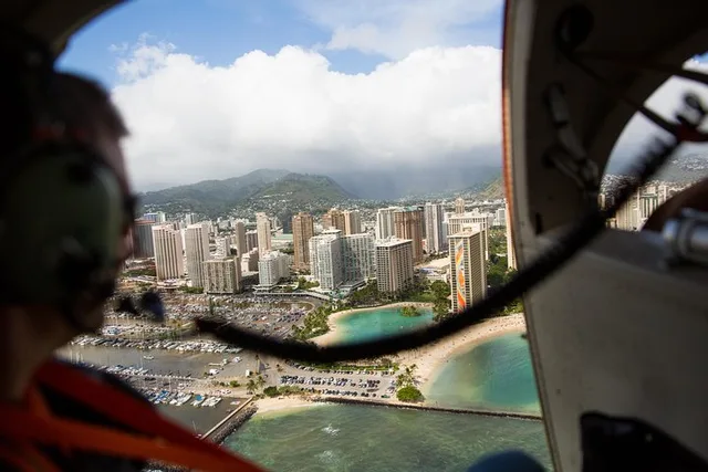 Oahu Helicopter Tour Doors-Off 50 min - Image 4