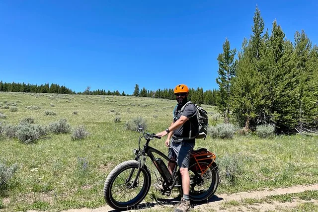 Yellowstone National Park E-Bike Tour - Image 5