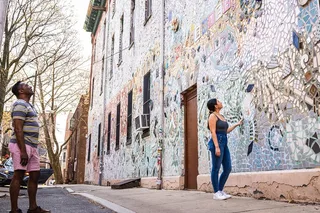 Philadelphia Walking Art Tour in South Philly 2 hr