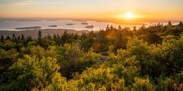 Acadia Private Tour and Hike - Image 2