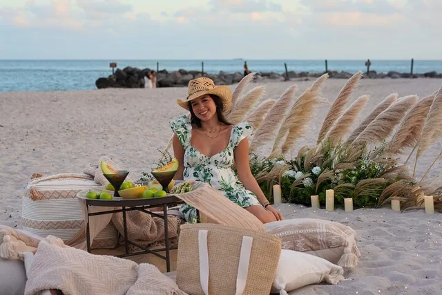 Miami Beach Picnic at Sunset 1 hr - Image 6