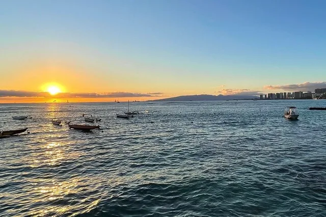 Waikiki Private Evening Cruise - Image 1