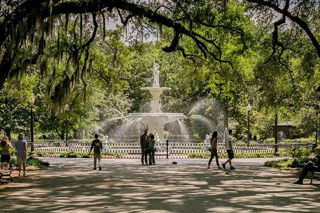 Savannah Walking Tour and River Cruise - Image 5