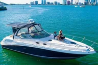 Miami Boat Rental 37-Foot Sundancer 4 hr thumbnail 2